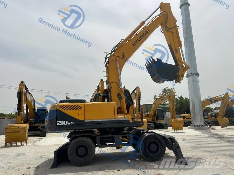 Hyundai R210W-9 Excavadoras de ruedas