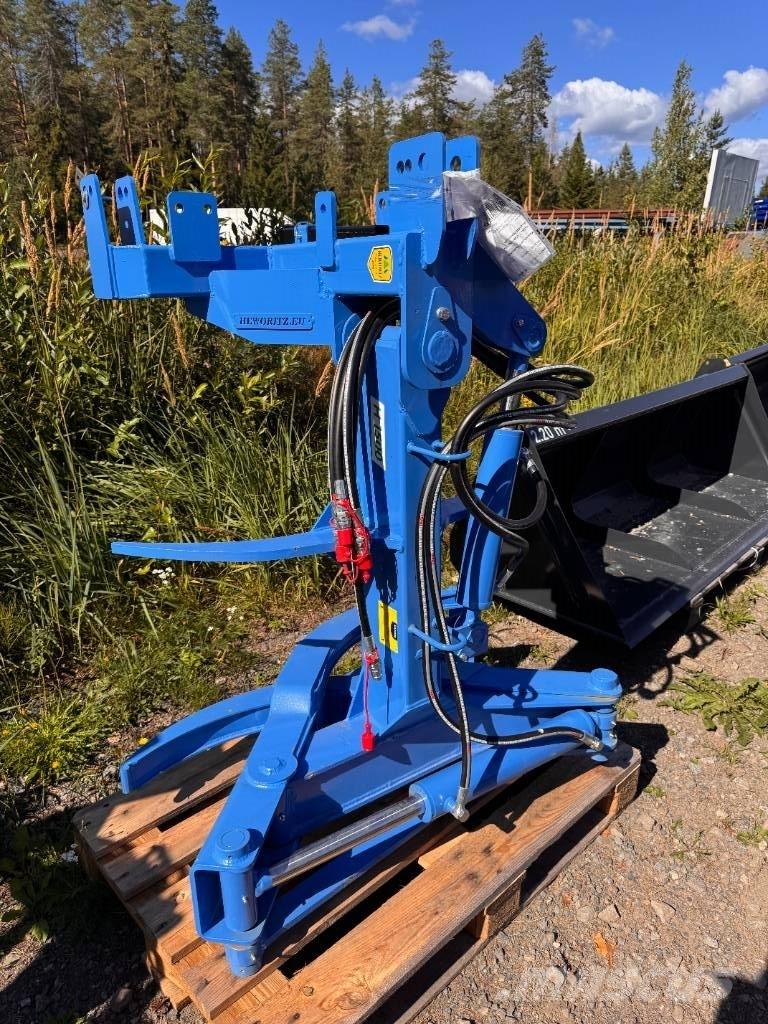  HEVO H1500 Grúas y cargadoras