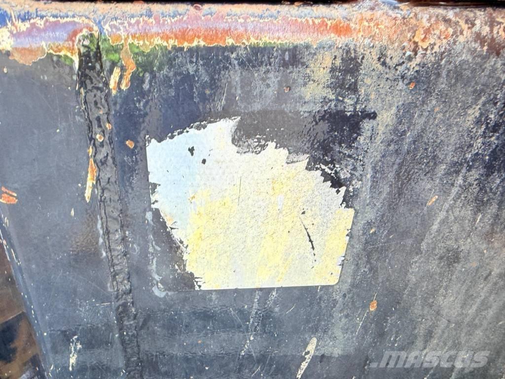 JCB 3 TST Vehículos compactos de volteo