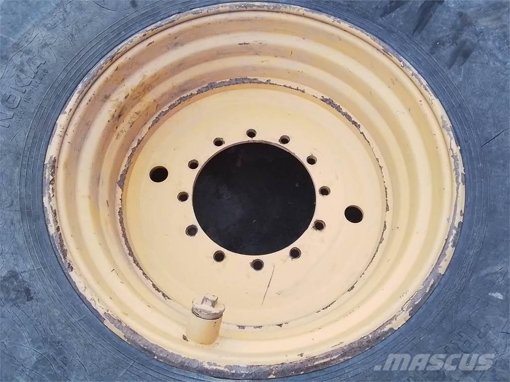 Rottne H20 20x34 Llantas