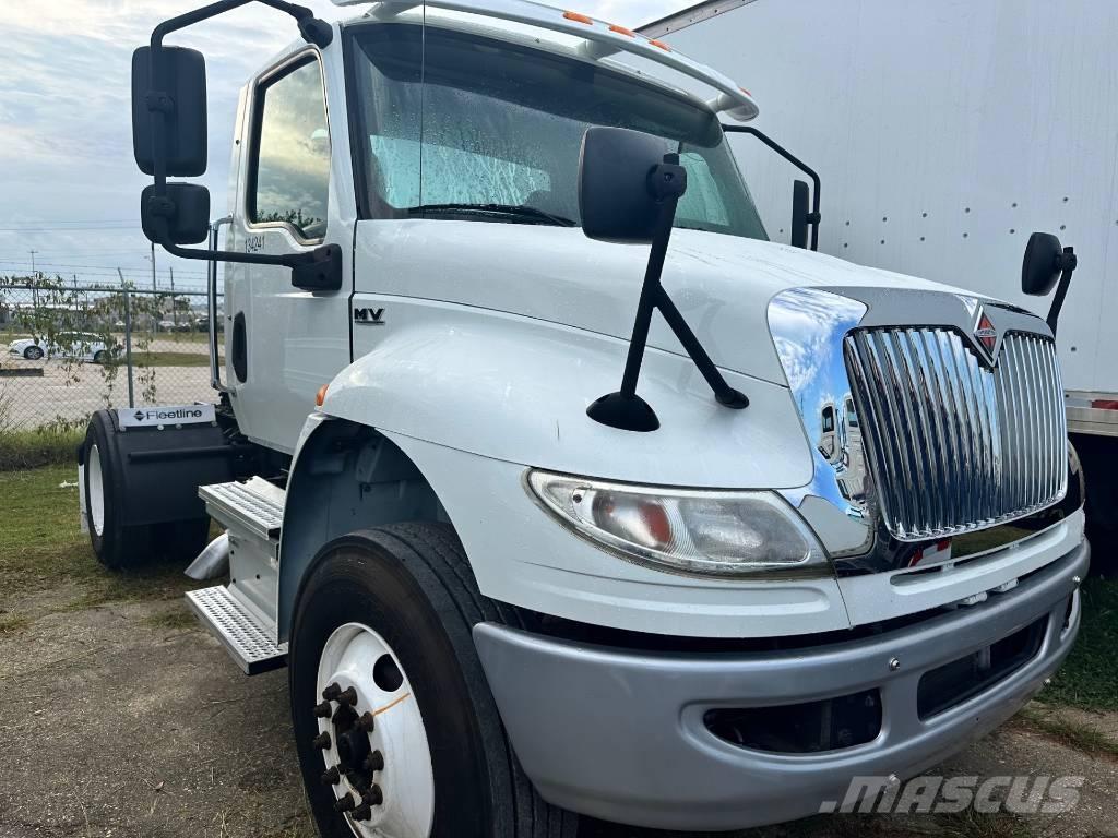 International MV607 Camiones tractor