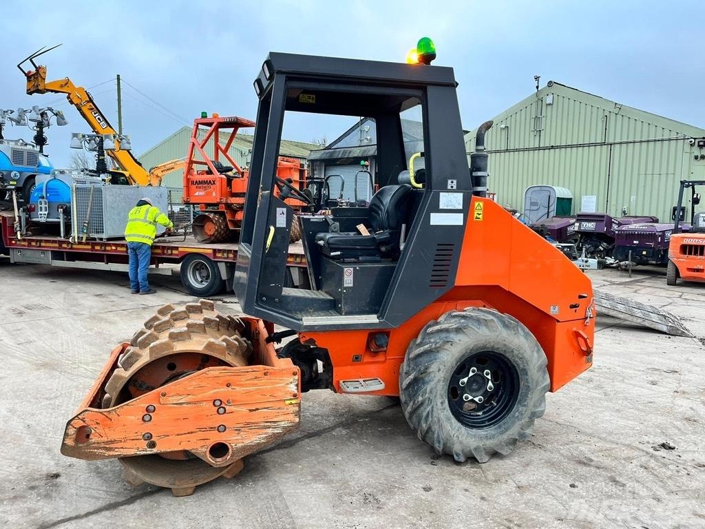 Ammann ASC 30 Rodillos de un solo tambor