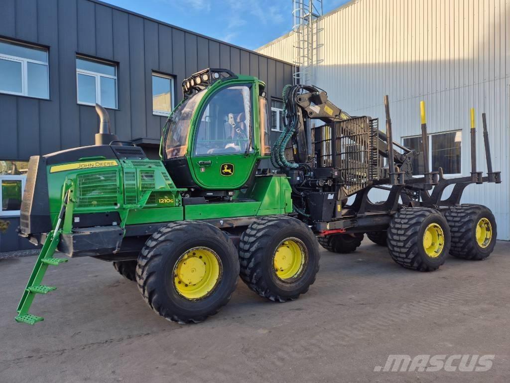John Deere 1210 G Transportadoras