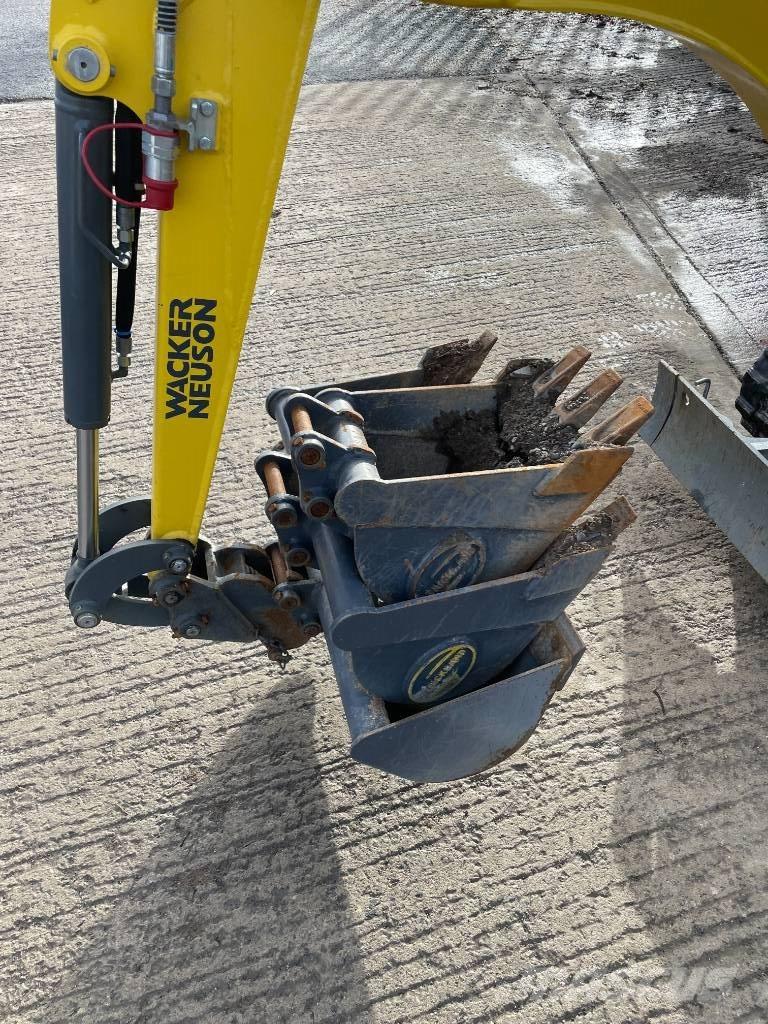 Wacker Neuson 803 Miniexcavadoras