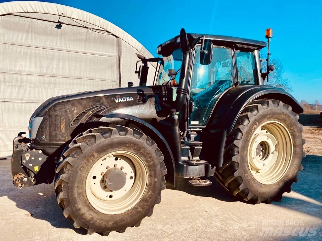 Valtra T 203 Tractores