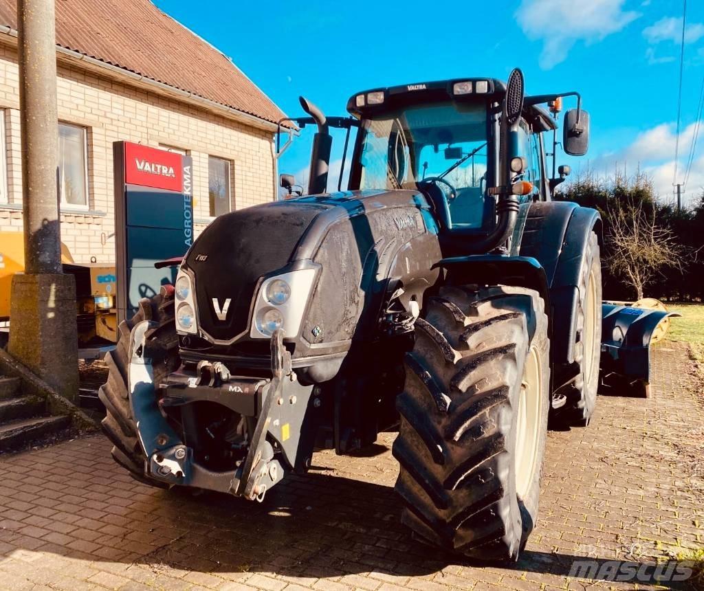 Valtra T 203 Tractores