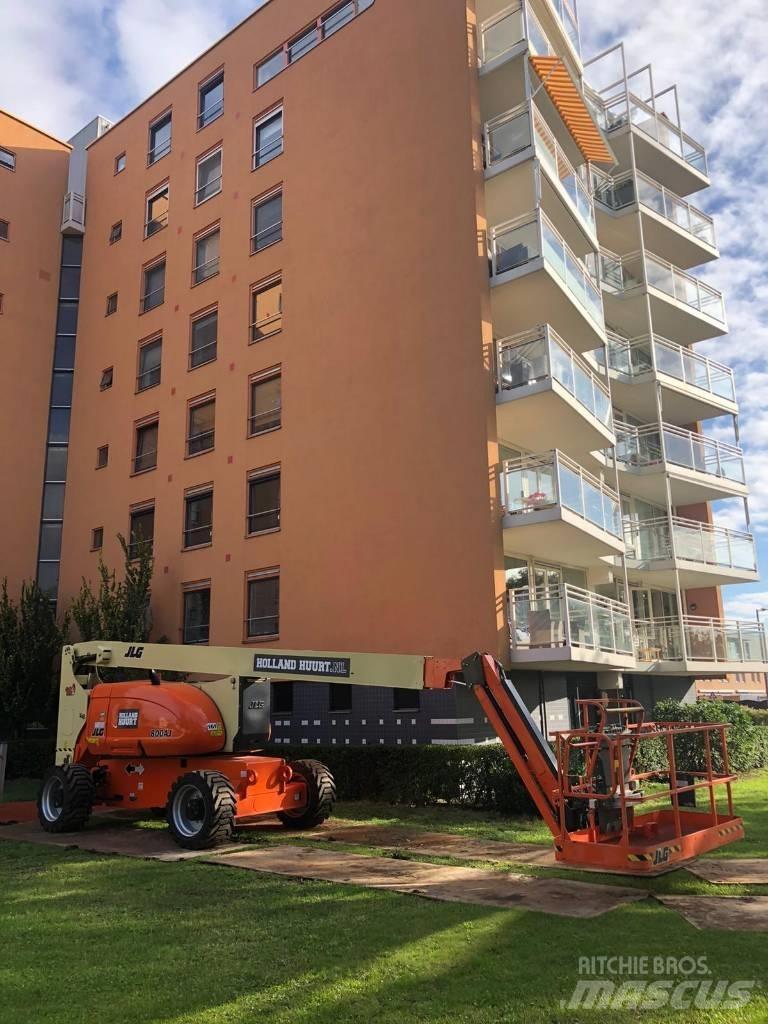 JLG 800 AJ Plataformas con brazo de elevación manual