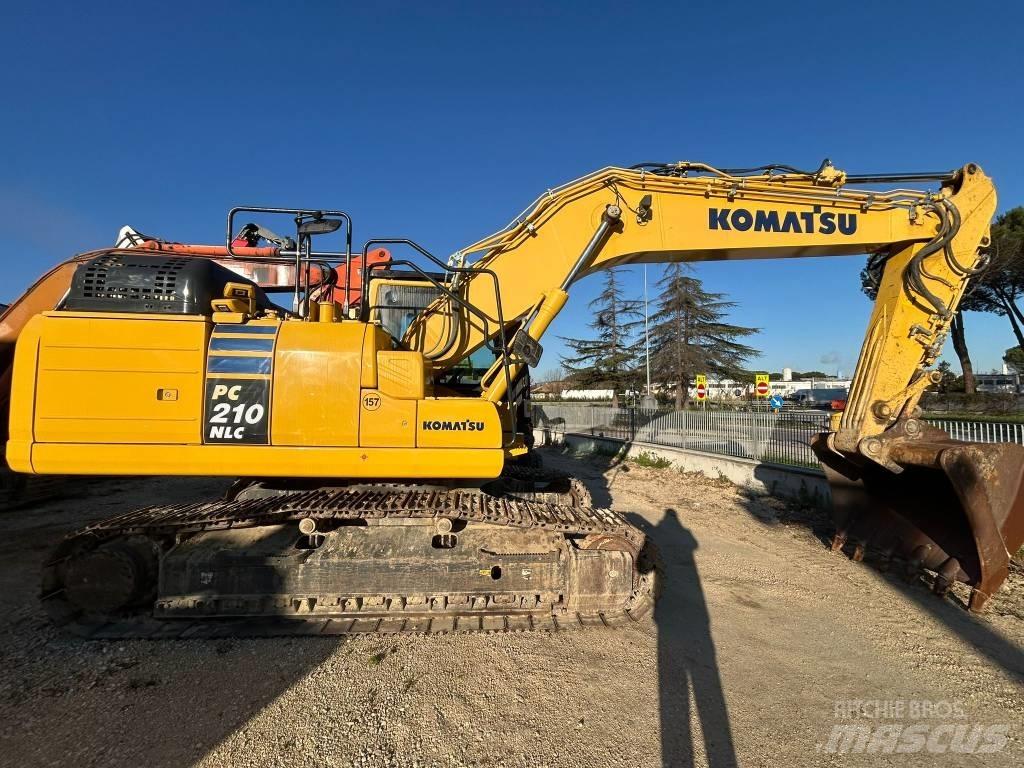 Komatsu PC210NLC-11 Excavadoras sobre orugas