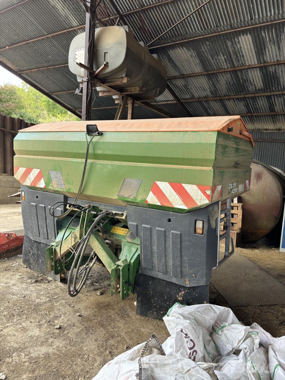 Amazone ZA TS 4200 Pulverizadoras de fertilizante