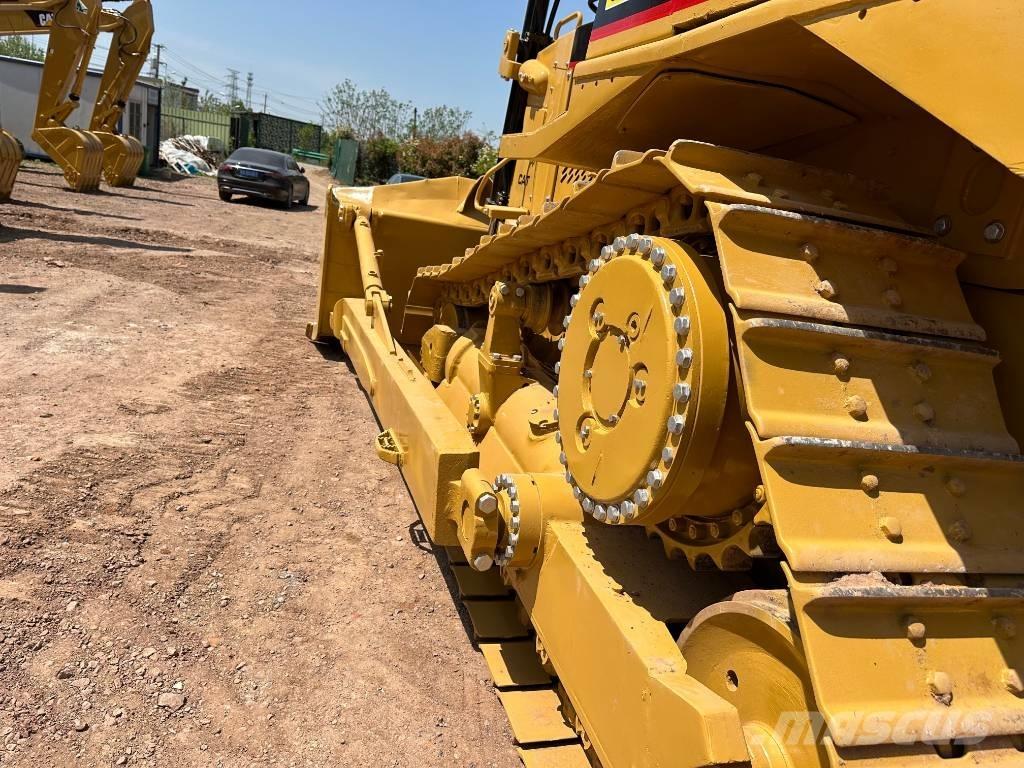 CAT D 8 R Buldozer sobre oruga