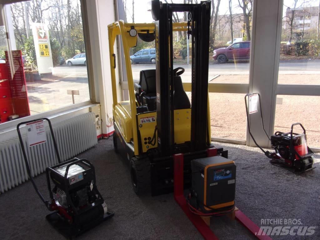 Hyster J2.0XN Carretillas de horquilla eléctrica