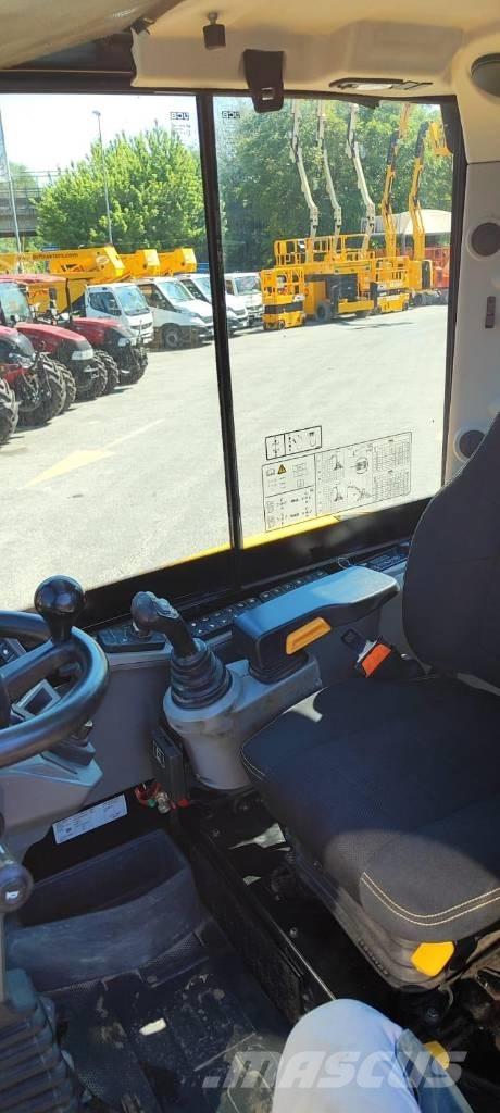 JCB Hydradig Excavadoras de ruedas