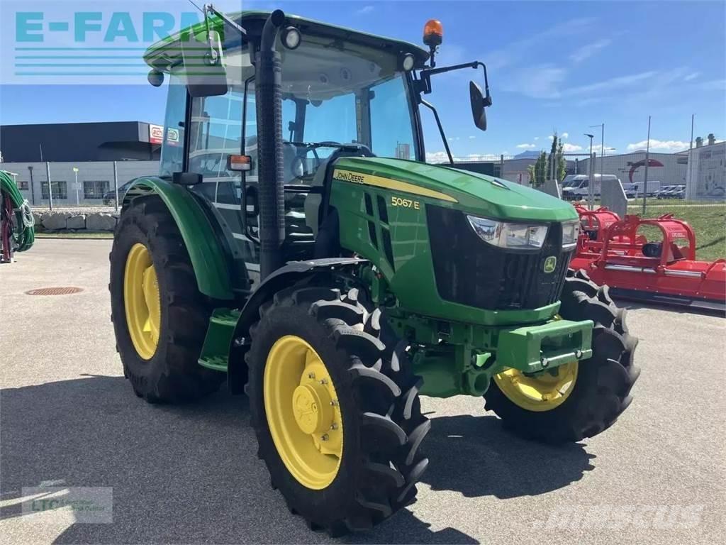 John Deere 5067e Tractores