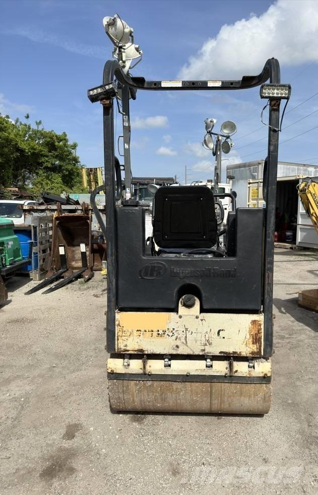 Ingersoll Rand DD 16 Compactadoras de suelo