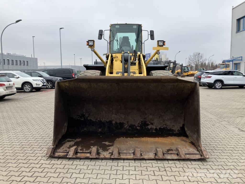 Komatsu WA 420 Cargadoras sobre ruedas