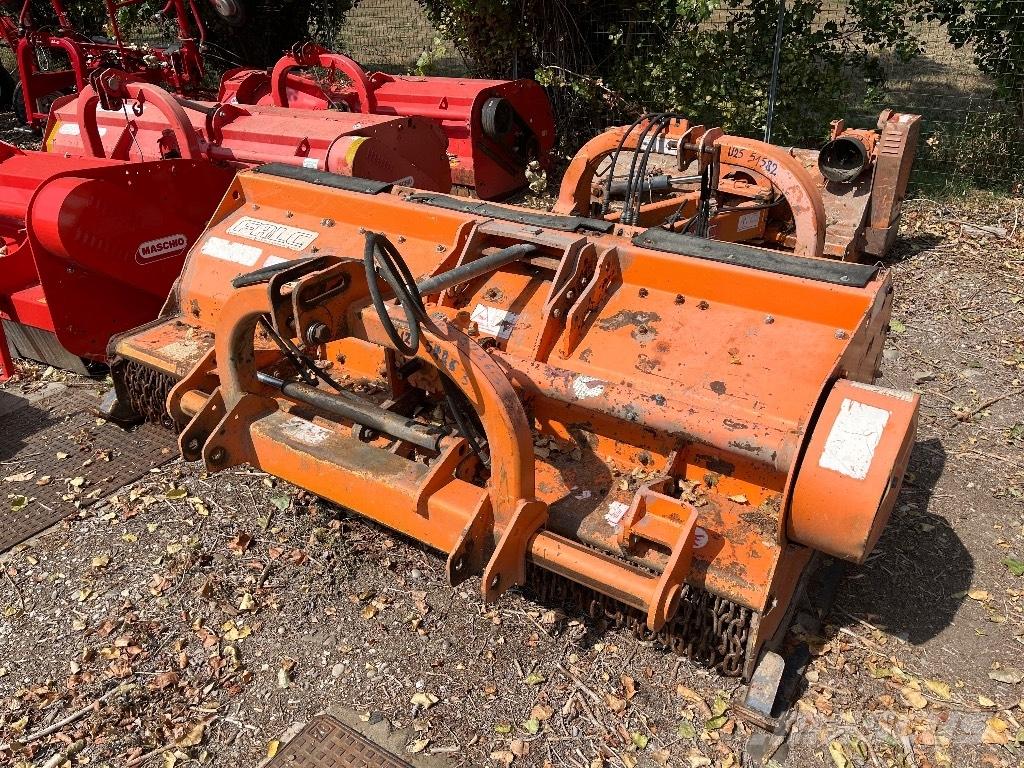 Falc AGILA 2300 Segadoras y cortadoras de hojas para pasto