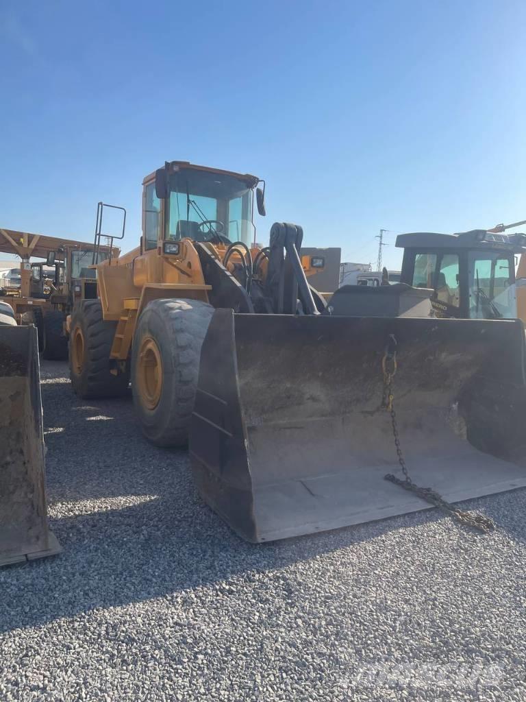 Volvo L 180 E Cargadoras sobre ruedas