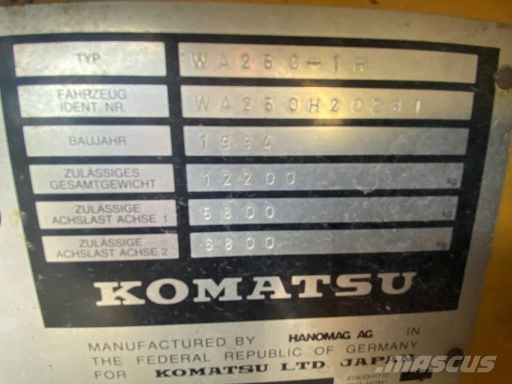 Komatsu WA 250 PT-1H Cargadoras y excavadoras frontales