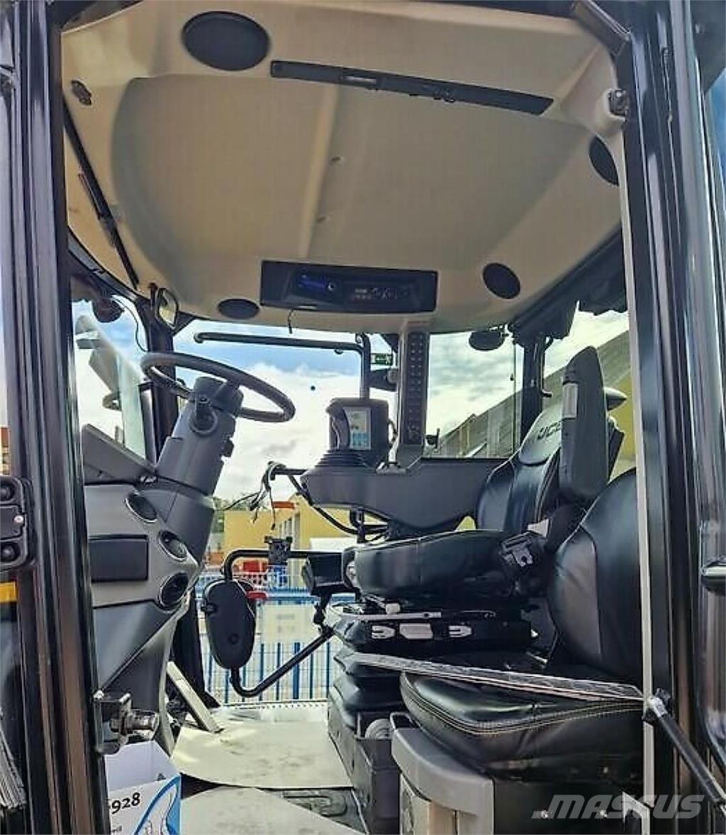 JCB 4220 Fastrac Tractores