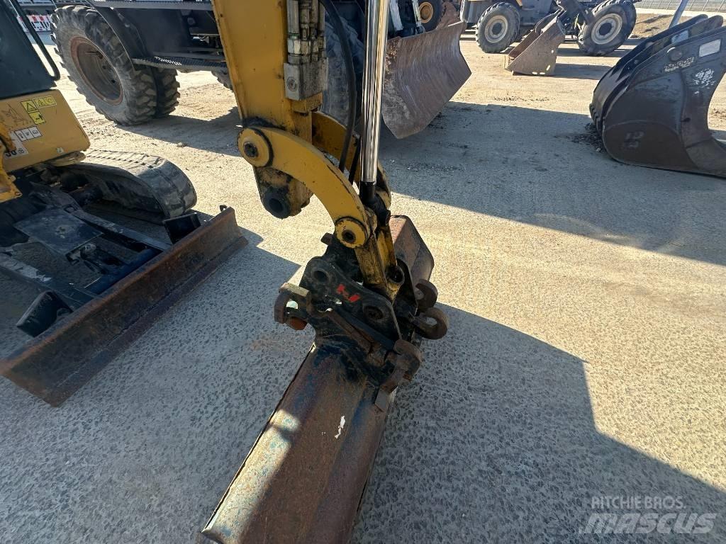 CAT 301.8 Miniexcavadoras