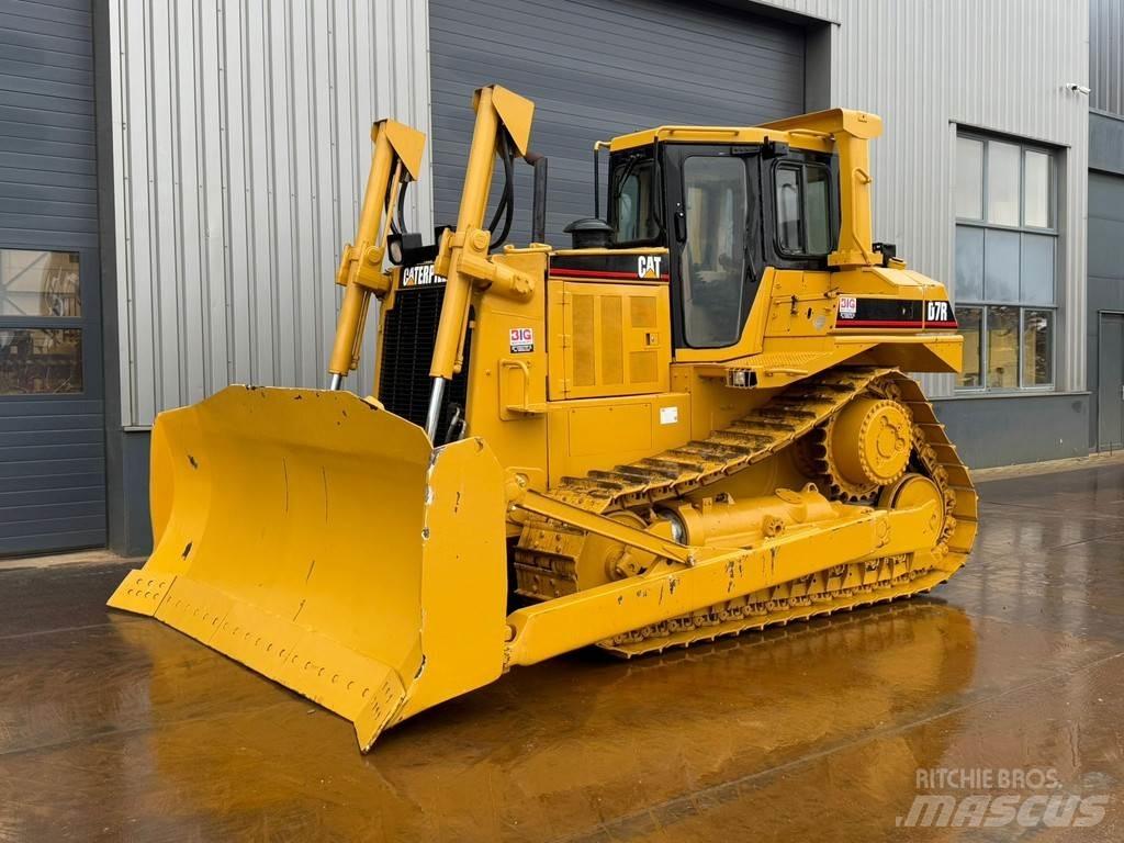 CAT D7R Buldozer sobre oruga