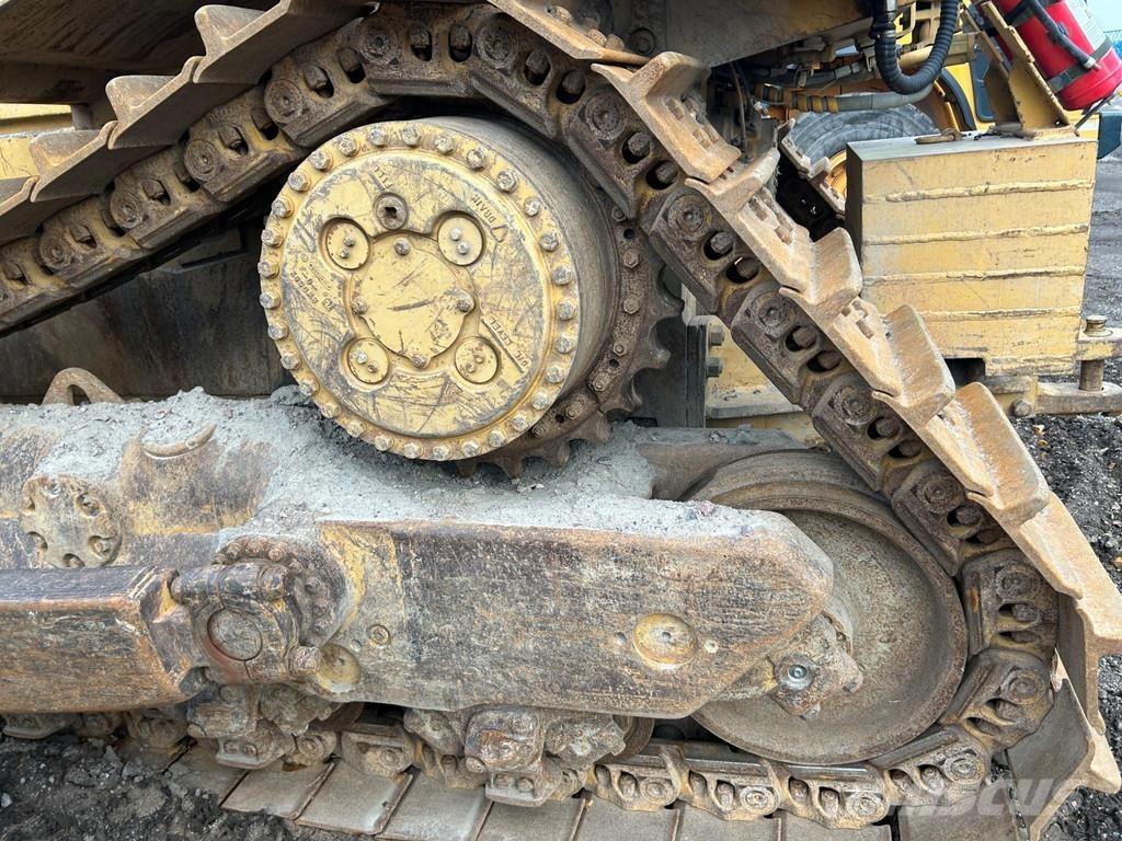 CAT D8 N Buldozer sobre oruga