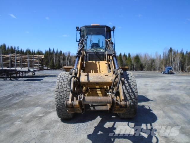 CAT IT 28 F Cargadoras sobre ruedas