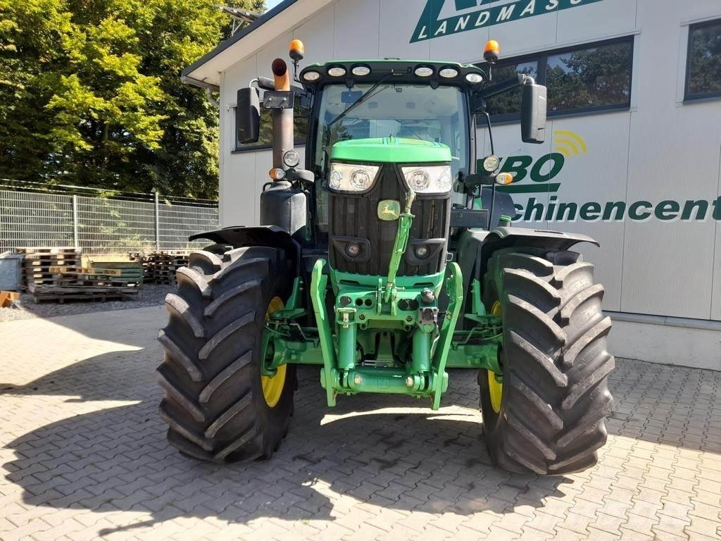 John Deere 6215R Tractores