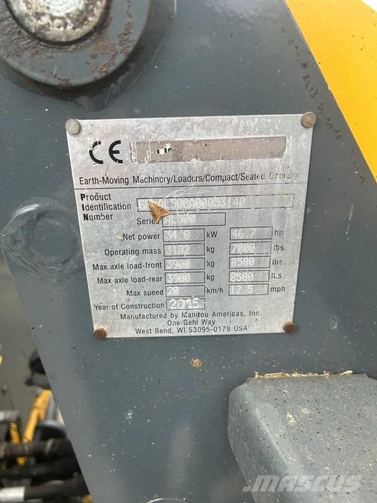 Mustang AL 506 Cab Cargadoras multifunción