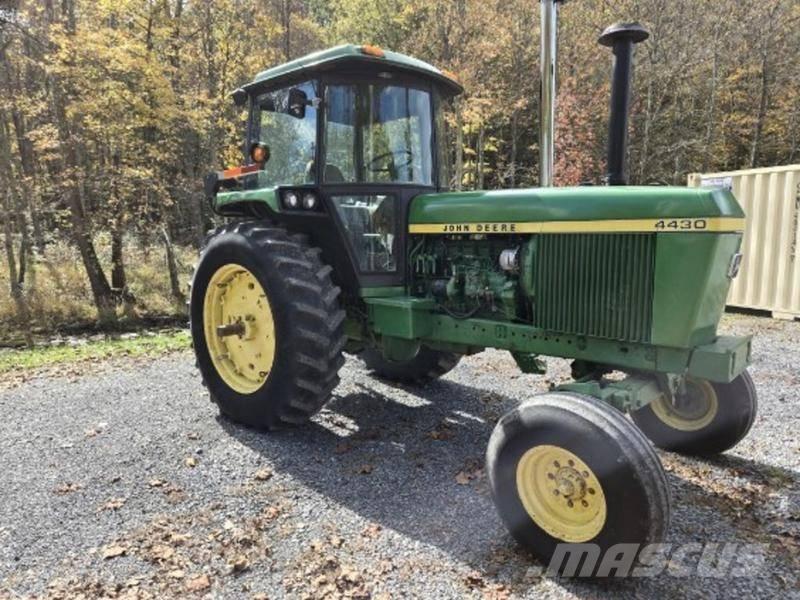 John Deere 4430 Tractores