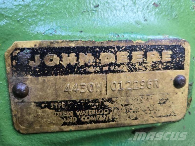 John Deere 4430 Tractores