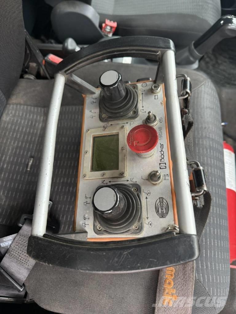 Böcker AK 44 / 4000 Grúas autopropulsadas