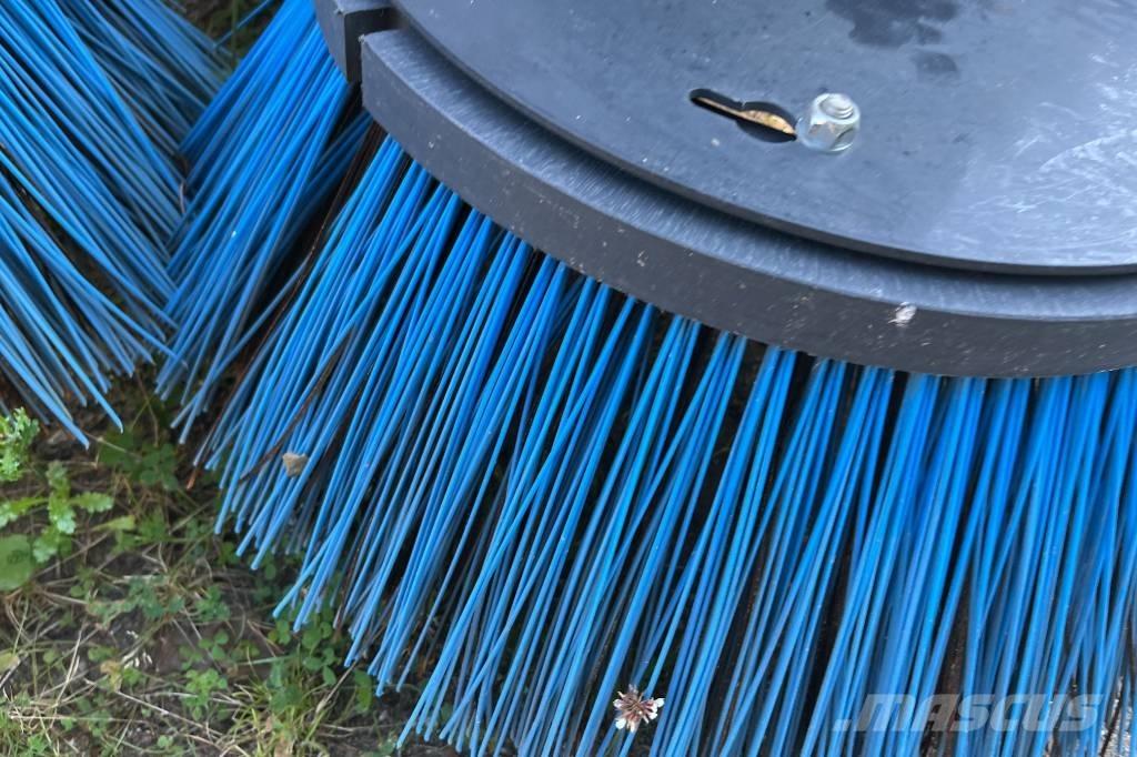 Johnston Compact 25 Barredoras