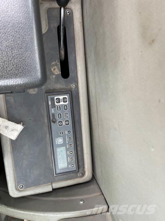 Schaeff TW110 Excavadoras de ruedas