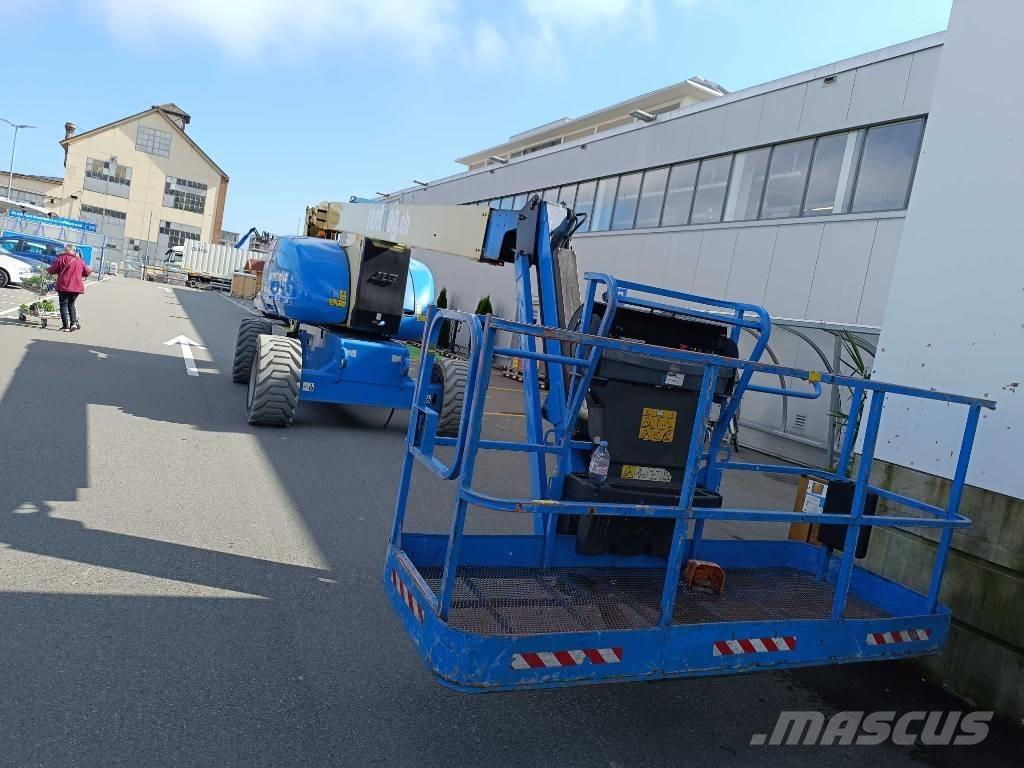 JLG E 800 AJ Plataformas con brazo de elevación telescópico
