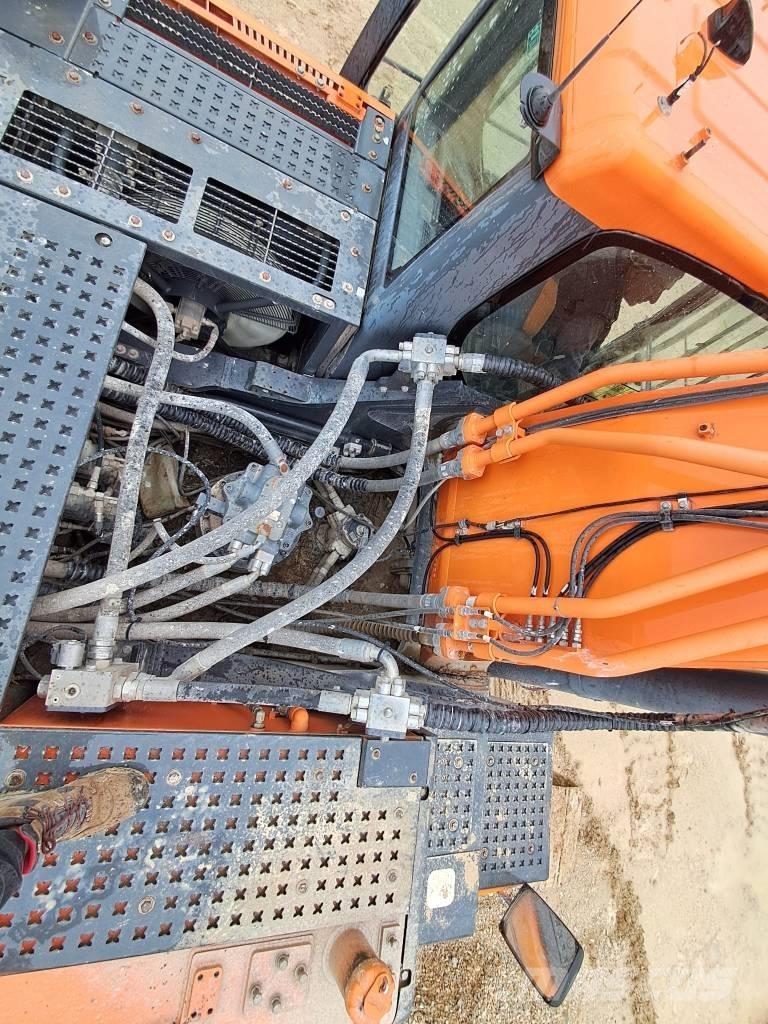 Doosan DX 420 LC Excavadoras sobre orugas