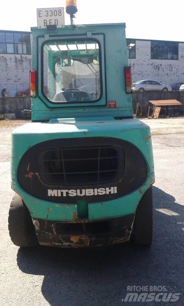 Mitsubishi FD45K2 Camiones diesel