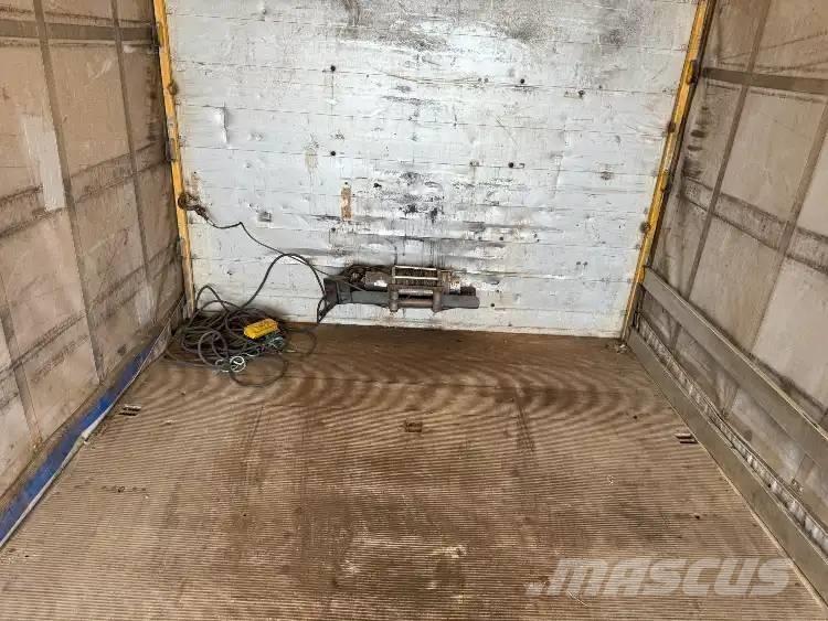 MAN 18-180 18-180 Camiones portavehículos