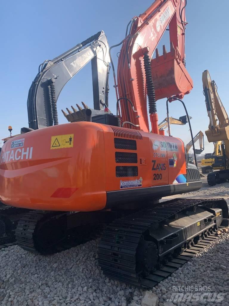 Hitachi ZX 200 Excavadoras sobre orugas