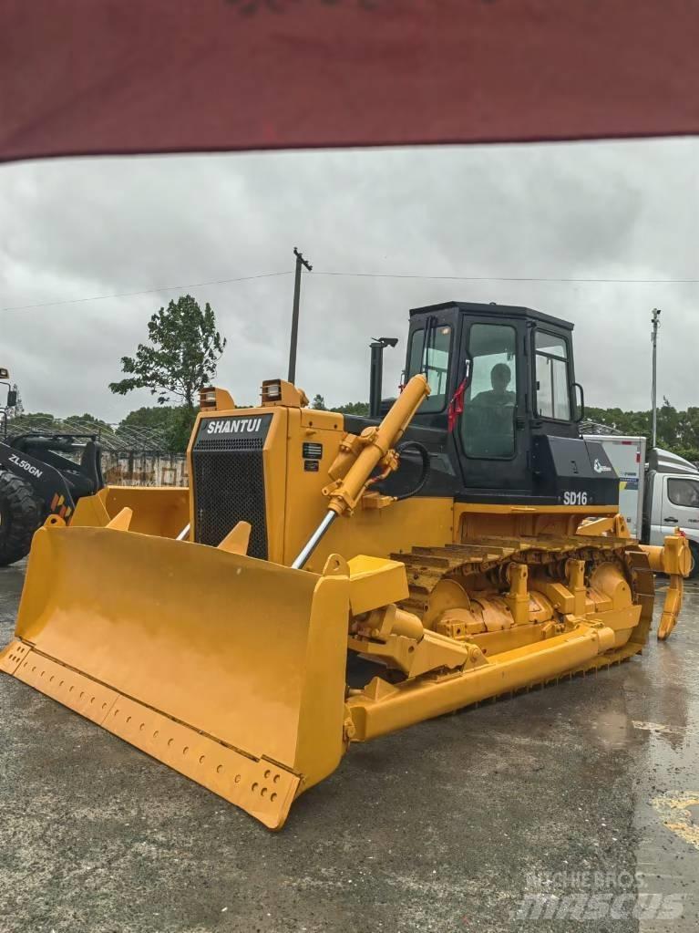 Shantui SD 16 Buldozer sobre oruga