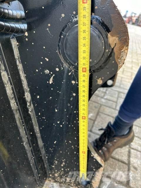 Manitou Pelican bak Cucharones