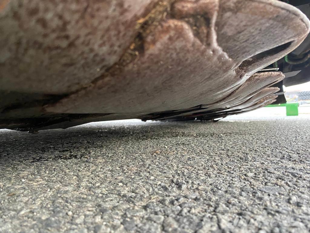 John Deere 324 Podadoras