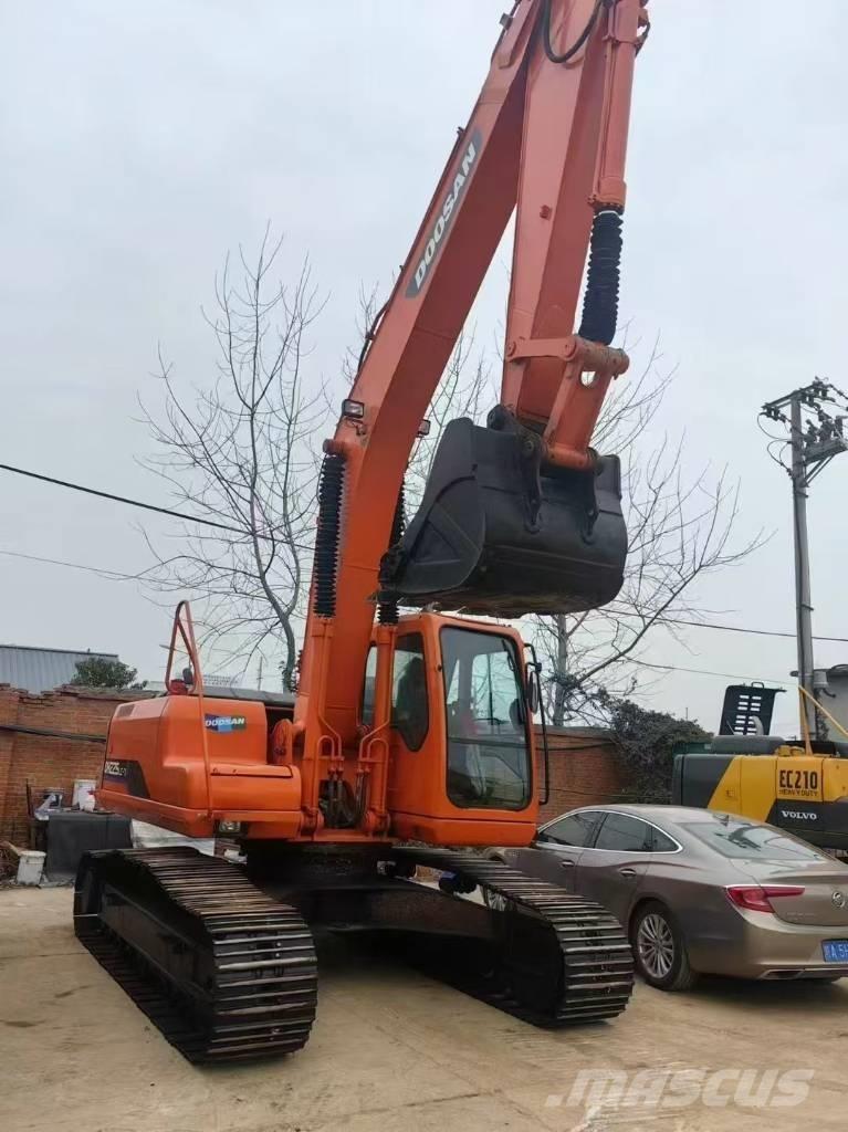 Doosan 225-7 Excavadoras sobre orugas