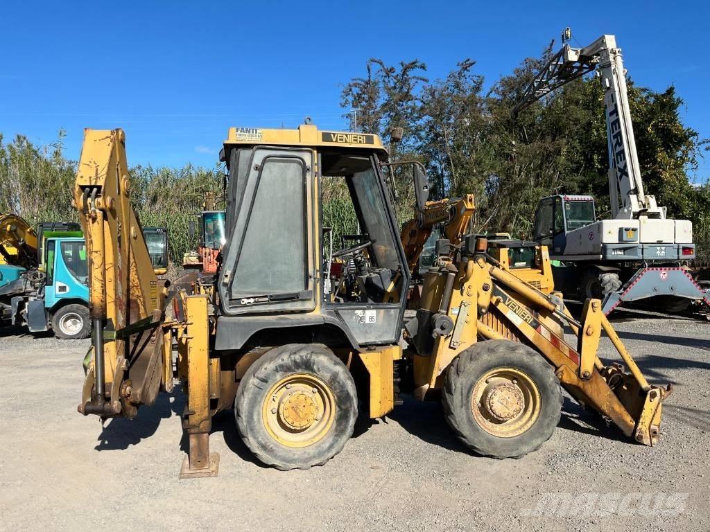 Venieri 2.23 Retrocargadoras