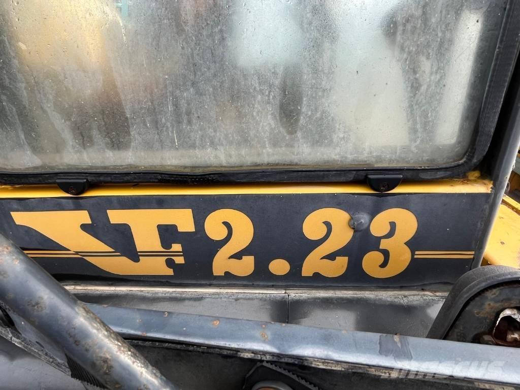 Venieri 2.23 Retrocargadoras