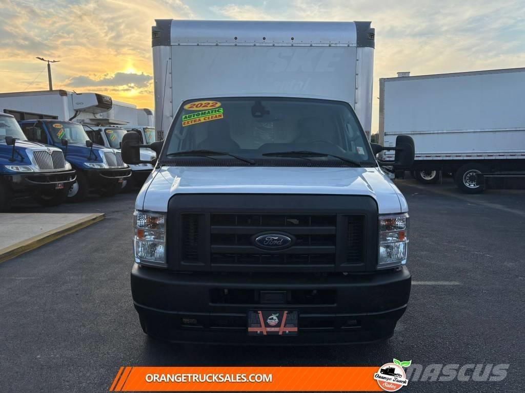 Ford E 350 Camiones con caja de remolque