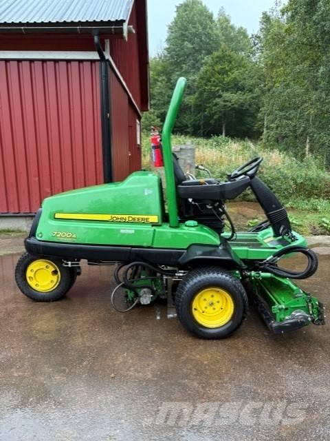John Deere 7200 A Máquinas de calles