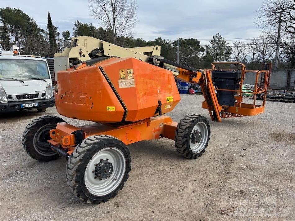 JLG 340 AJ Plataformas con brazo de elevación manual