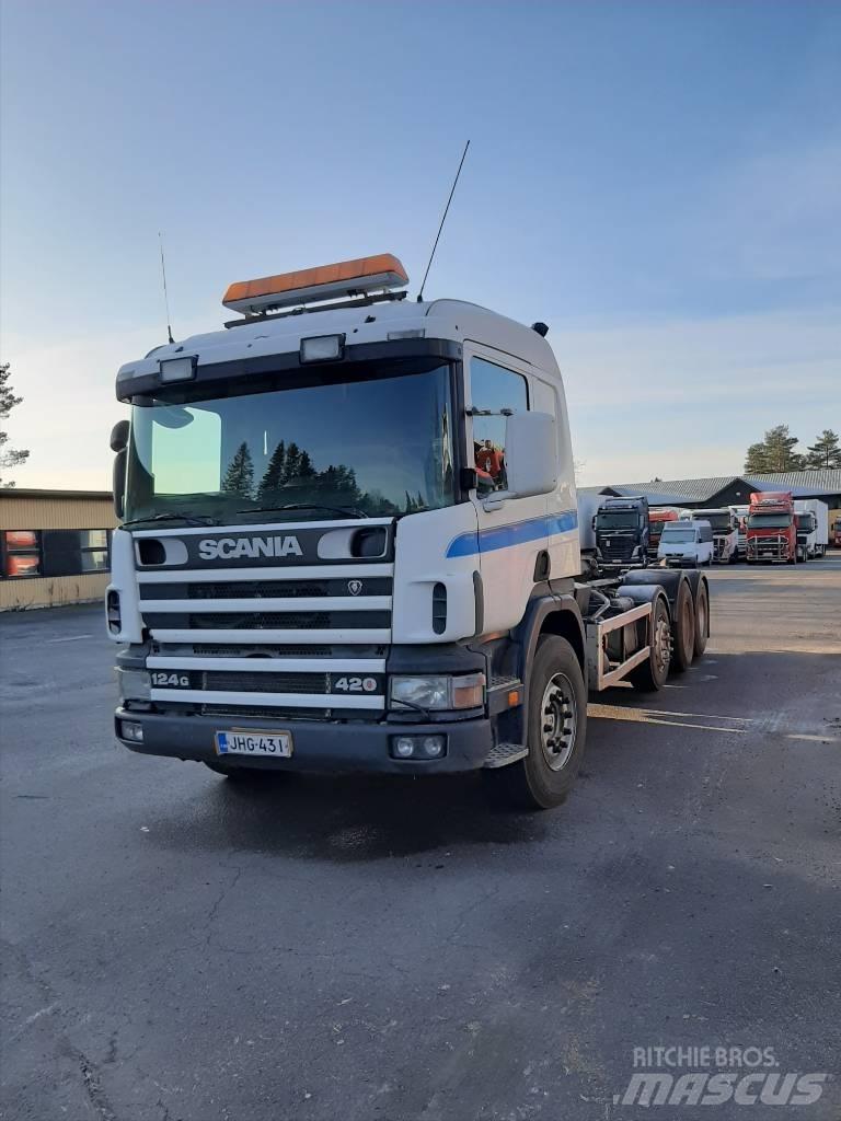 Scania P 124 Camiones elevadores de gancho