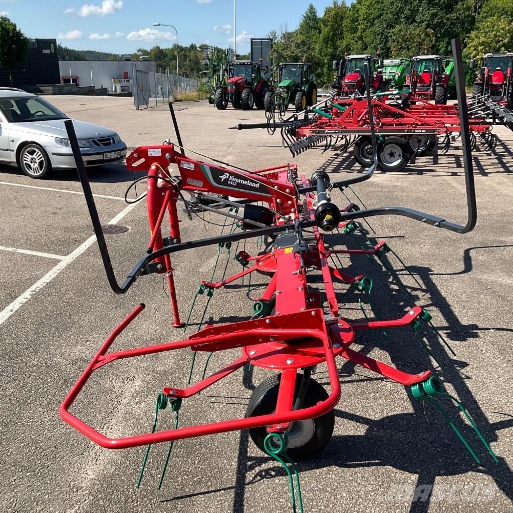 Kverneland 8452 Rastrilladoras y rastrilladoras giratorias